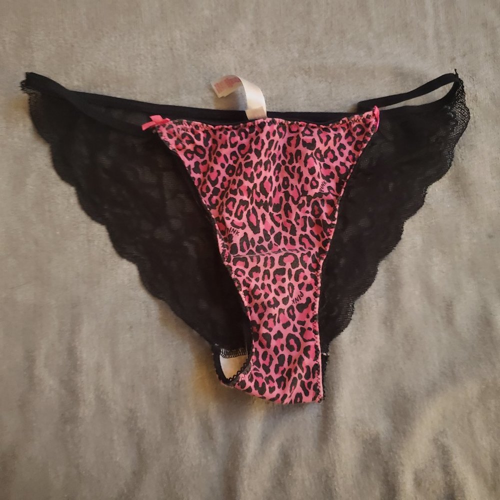 2000s Victoria's Secret Pink Lace Back String Bikini - Picture 1 of 4